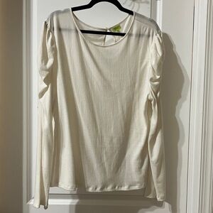 Stella & Dot Elegant Cream Blouse
